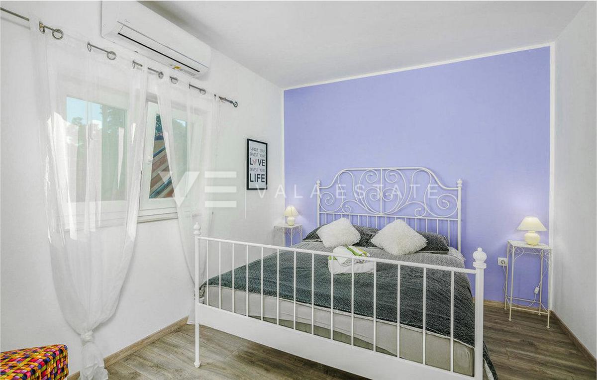 CASA IN PIETRA CON PISCINA E VISTA MARE