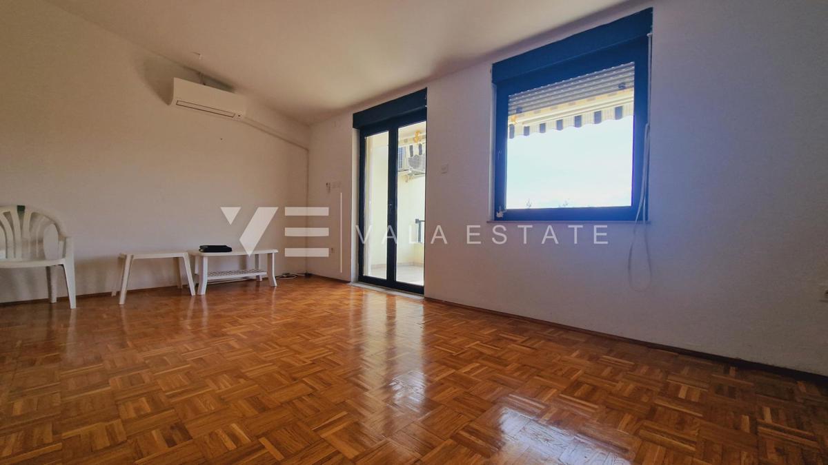 APPARTAMENTO CON VISTA MARE IN POSIZIONE ATTRAENTE