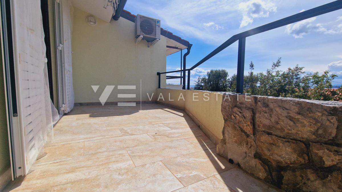 APPARTAMENTO CON VISTA MARE IN POSIZIONE ATTRAENTE