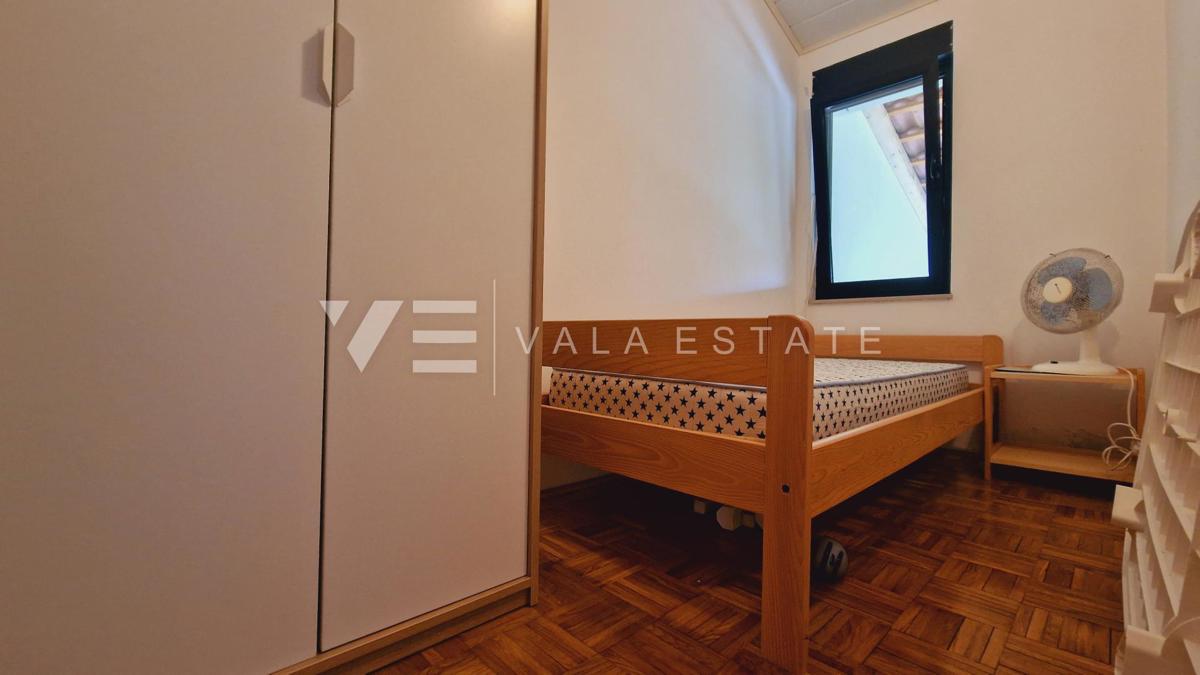 APPARTAMENTO CON VISTA MARE IN POSIZIONE ATTRAENTE