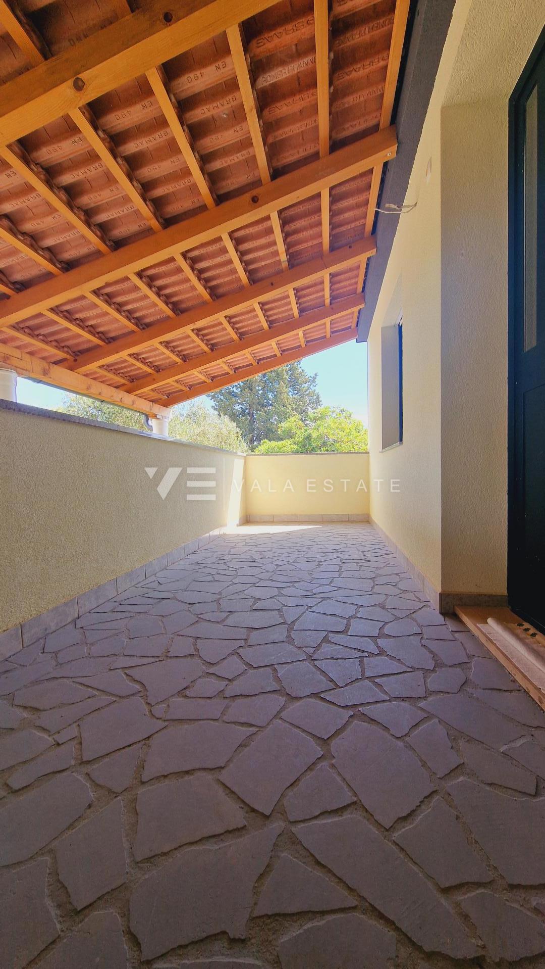 APPARTAMENTO CON VISTA MARE IN POSIZIONE ATTRAENTE