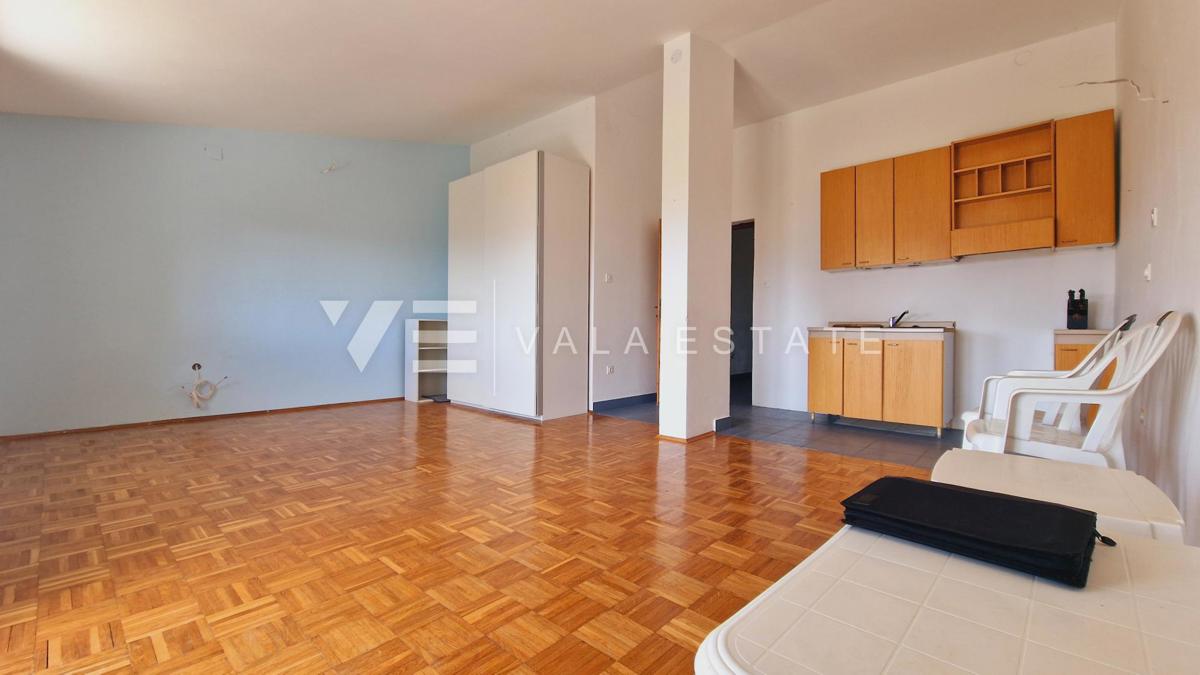 APPARTAMENTO CON VISTA MARE IN POSIZIONE ATTRAENTE