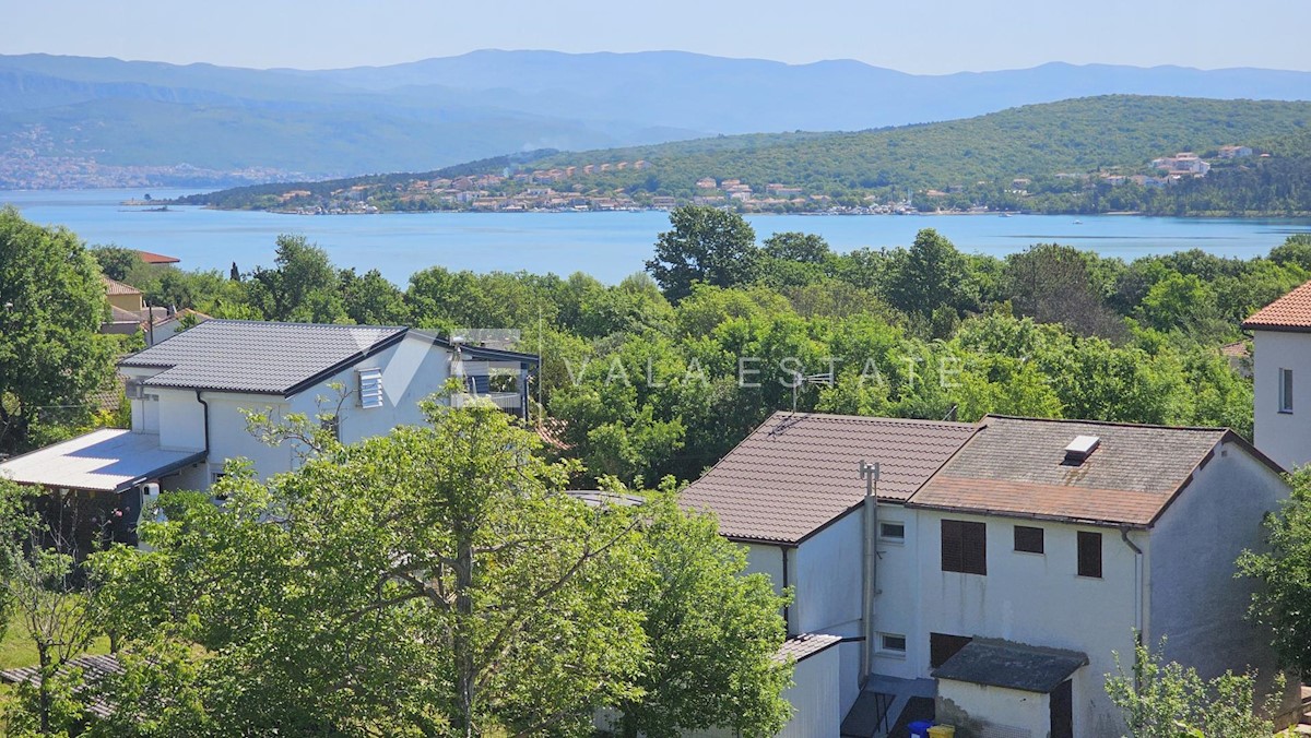 APPARTAMENTO IN POSIZIONE TRANQUILLA CON VISTA MARE