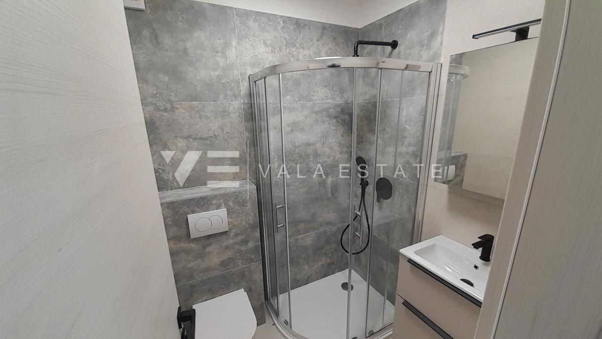 NUOVA CASA INDIPENDENTE CON PISCINA E GIARDINO