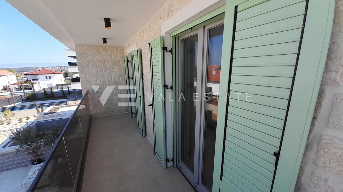 NUOVA CASA INDIPENDENTE CON PISCINA E GIARDINO