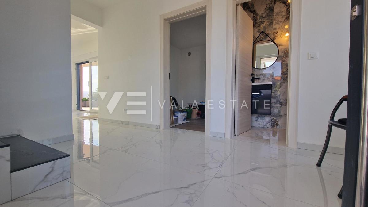 NUOVA VILLA CON PISCINA E VISTA MARE PANORAMICA