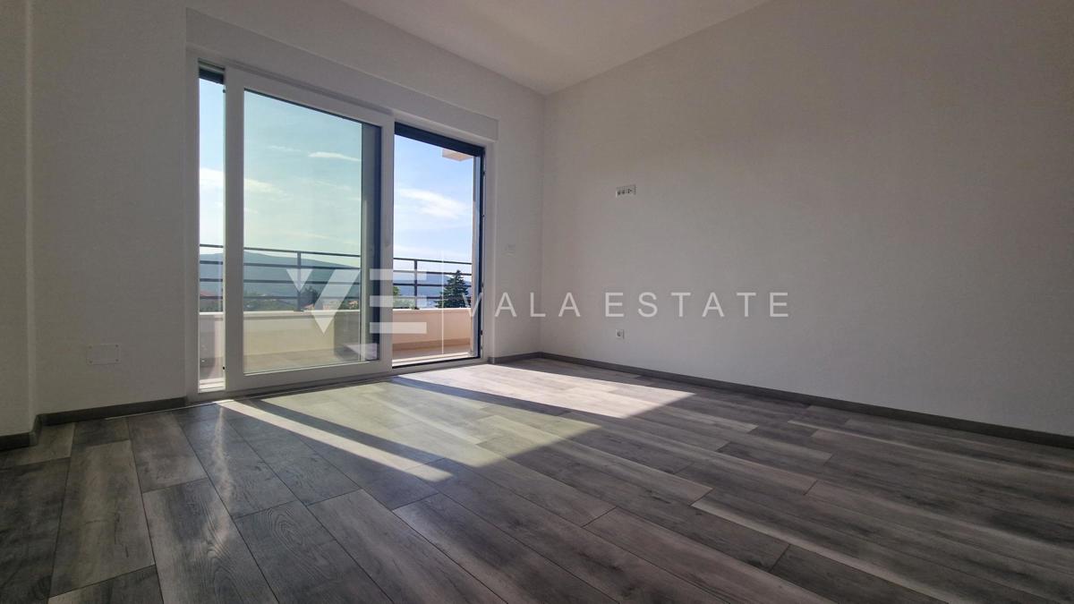 NUOVA VILLA CON PISCINA E VISTA MARE PANORAMICA