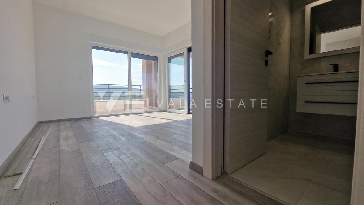 NUOVA VILLA CON PISCINA E VISTA MARE PANORAMICA