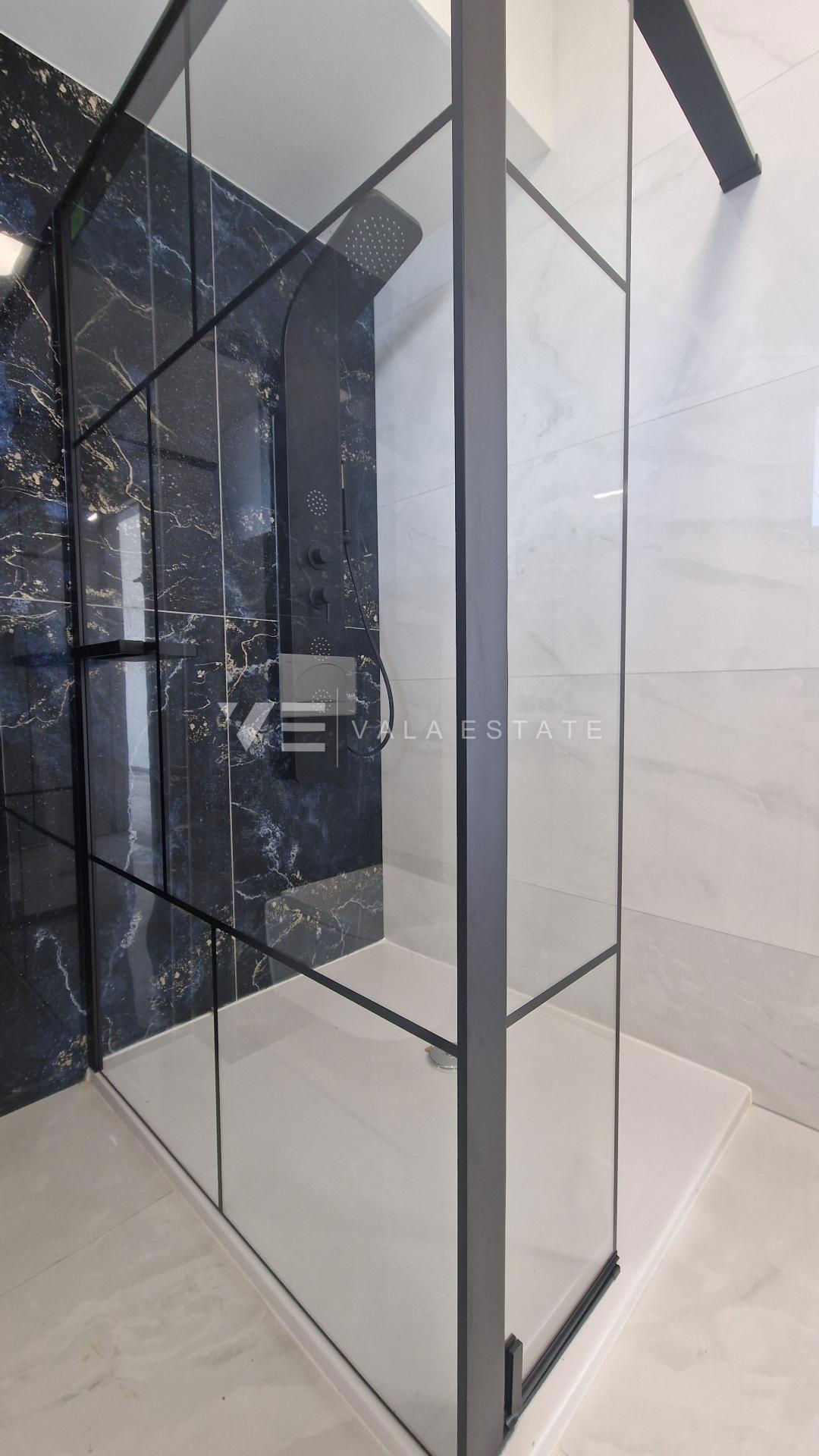 NUOVA VILLA CON PISCINA E VISTA MARE PANORAMICA