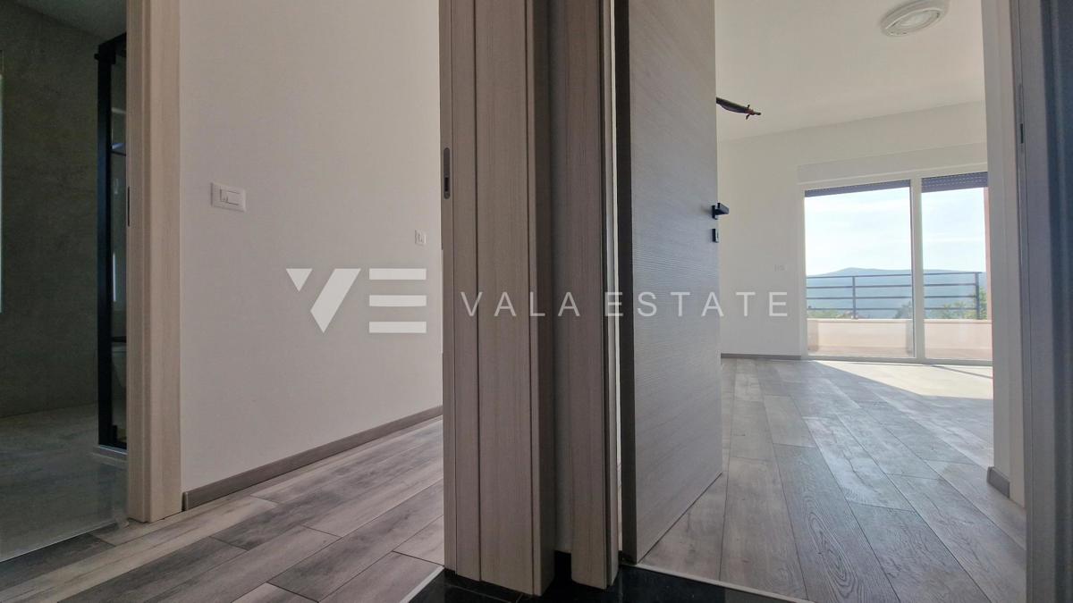 NUOVA VILLA CON PISCINA E VISTA MARE PANORAMICA