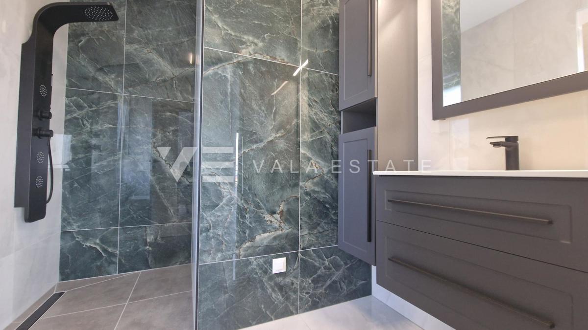 NUOVA VILLA CON PISCINA E VISTA MARE PANORAMICA
