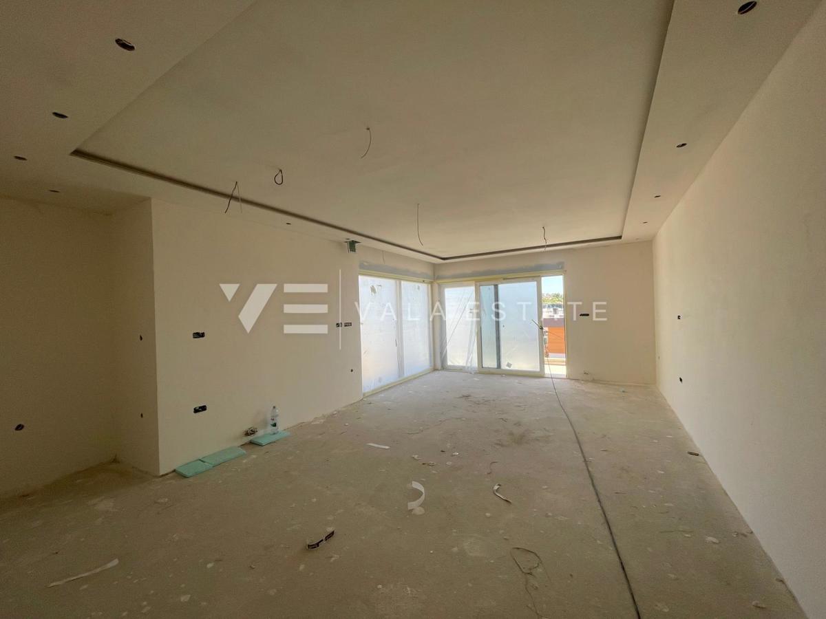 APPARTAMENTO CON DUE CAMERE DA LETTO IN UN NUOVO EDIFICIO CON VISTA MARE