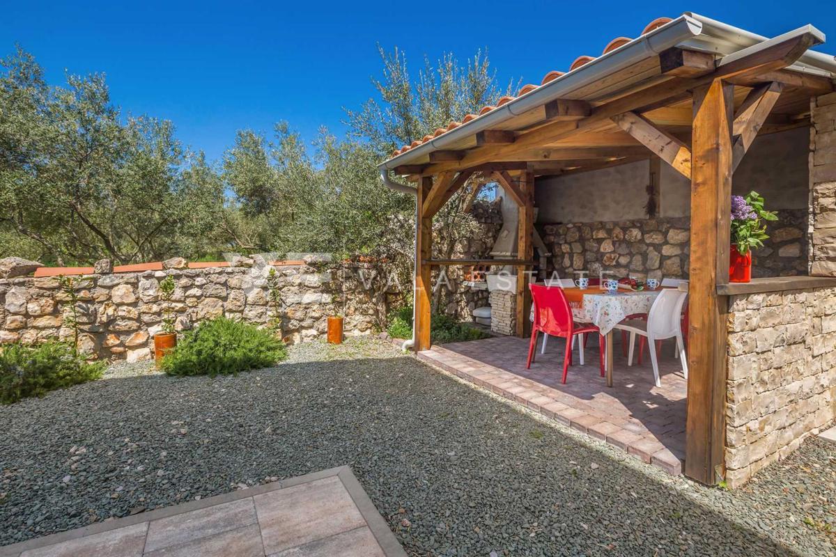 CASA DOPPIA CON VISTA MARE E PISCINA