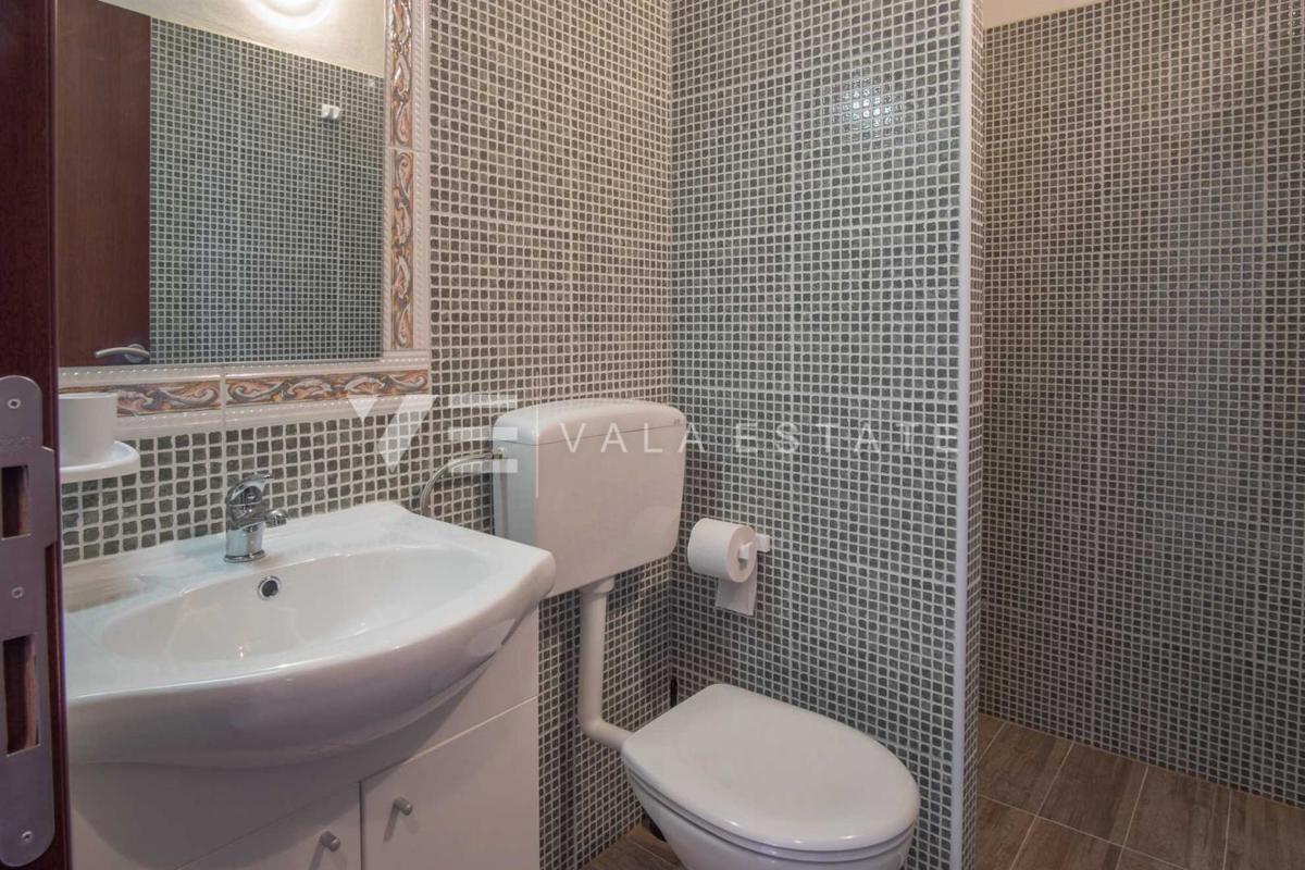 CASA DOPPIA CON VISTA MARE E PISCINA