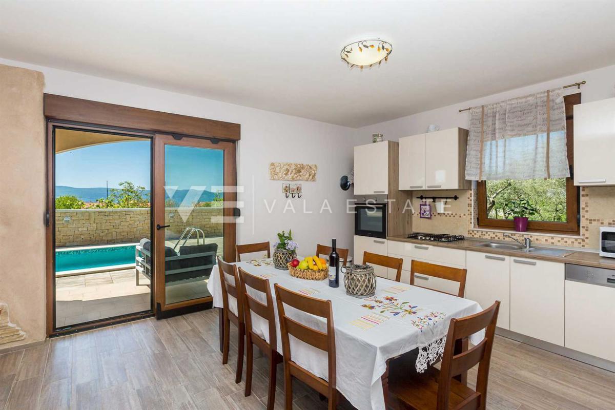 CASA DOPPIA CON VISTA MARE E PISCINA