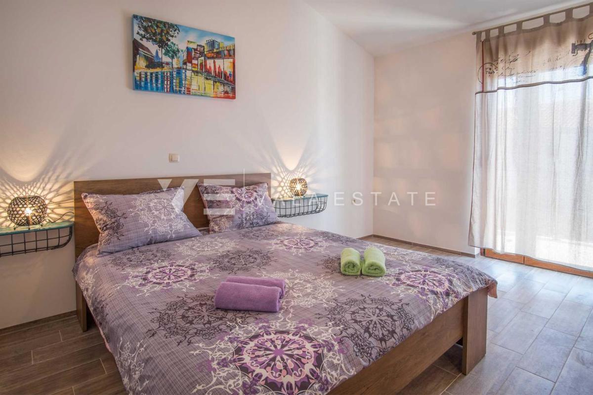 CASA DOPPIA CON VISTA MARE E PISCINA