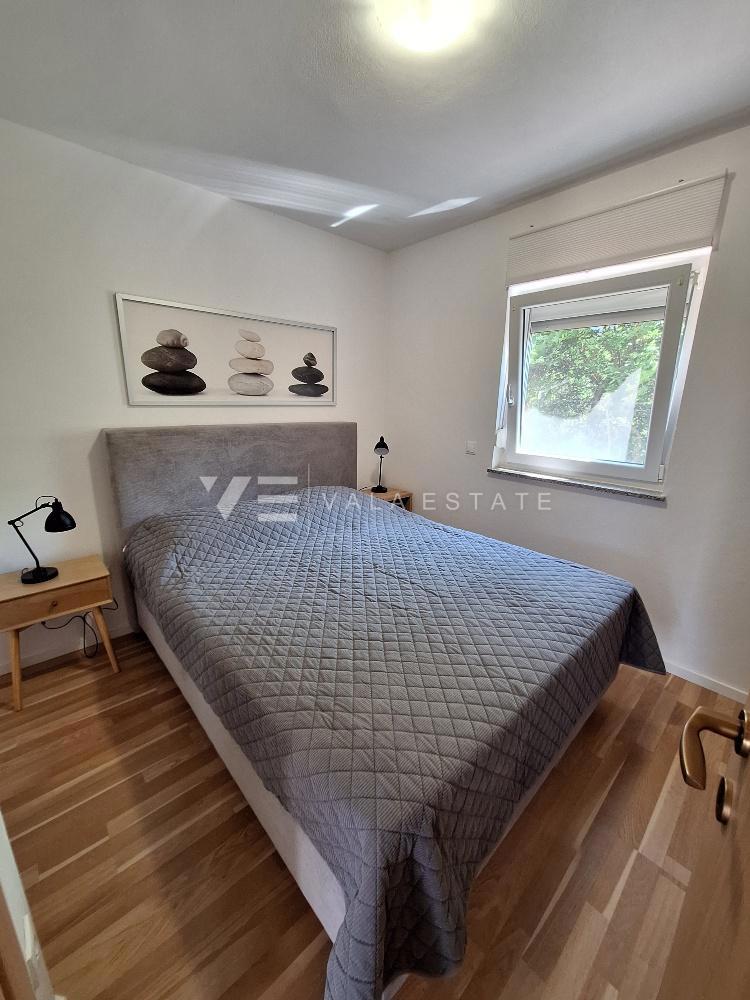 CASA INDIPENDENTE CON PISCINA IN POSIZIONE TRANQUILLA