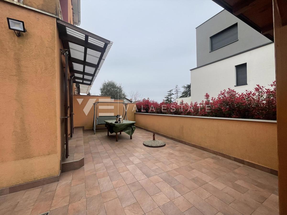 APPARTAMENTO AL PIANO TERRA CON GIARDINO VICINO A SPLENDIDE SPIAGGE