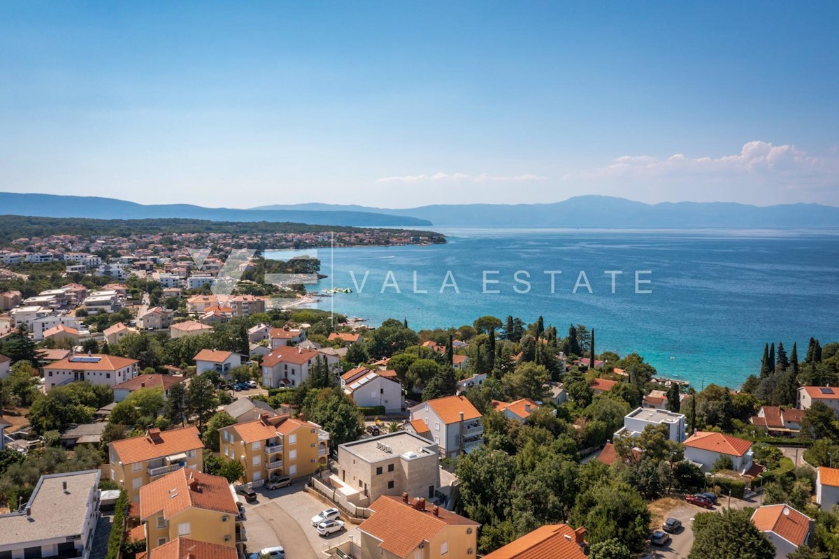 APPARTAMENTO DI LUSSO IN ATTICO CON PISCINA E VISTA MARE