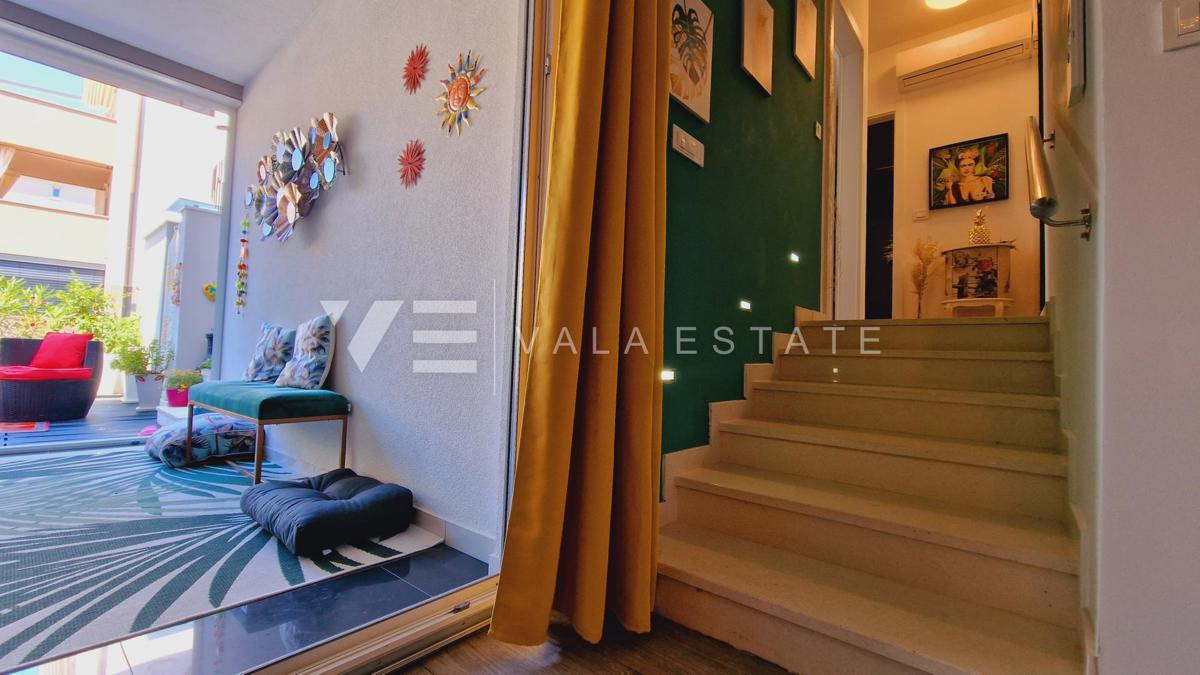 APPARTAMENTO AL PIANO TERRA CON GIARDINO A SOLI 150 M DAL MARE