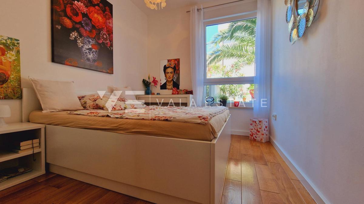APPARTAMENTO AL PIANO TERRA CON GIARDINO A SOLI 150 M DAL MARE