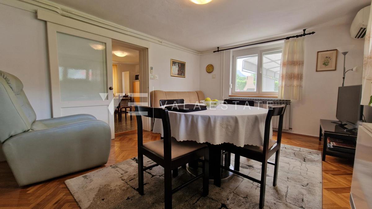 CASA INDIPENDENTE CON DUE UNITA' RESIDENZIALI SEPARATE E AMPIO GIARDINO