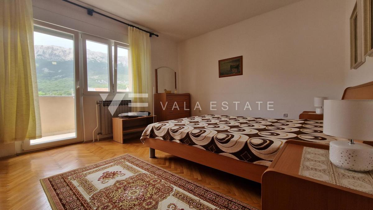 CASA INDIPENDENTE CON DUE UNITA' RESIDENZIALI SEPARATE E AMPIO GIARDINO