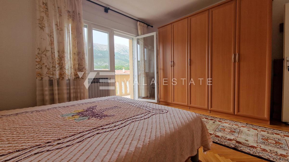 CASA INDIPENDENTE CON DUE UNITA' RESIDENZIALI SEPARATE E AMPIO GIARDINO