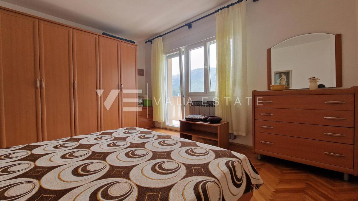 CASA INDIPENDENTE CON DUE UNITA' RESIDENZIALI SEPARATE E AMPIO GIARDINO