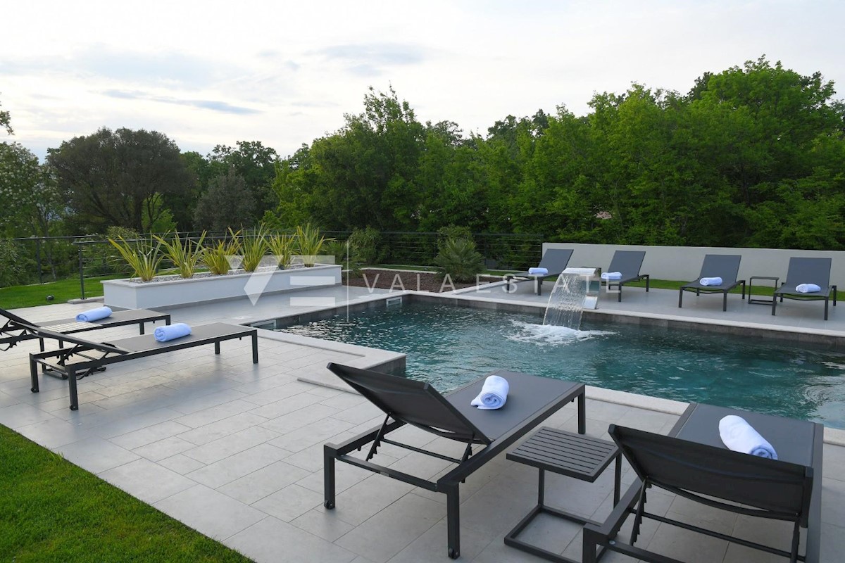 VILLA DI LUSSO CON PISCINA E VISTA MARE PANORAMICA