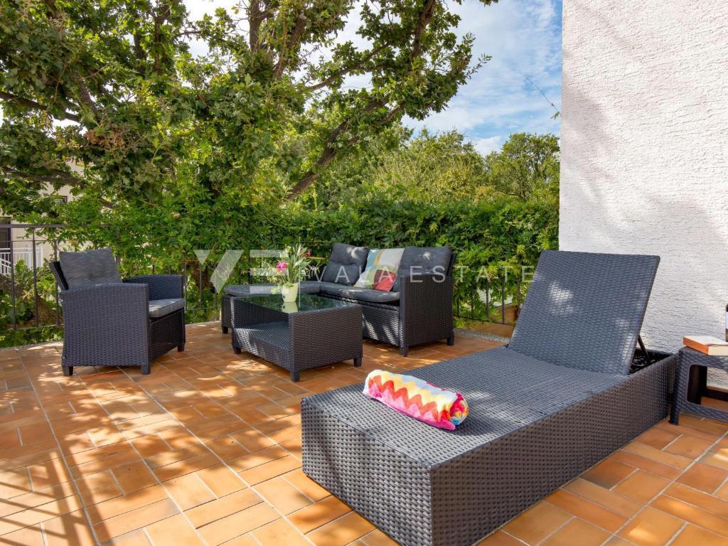CASA INDIPENDENTE CON PISCINA IN POSIZIONE TRANQUILLA