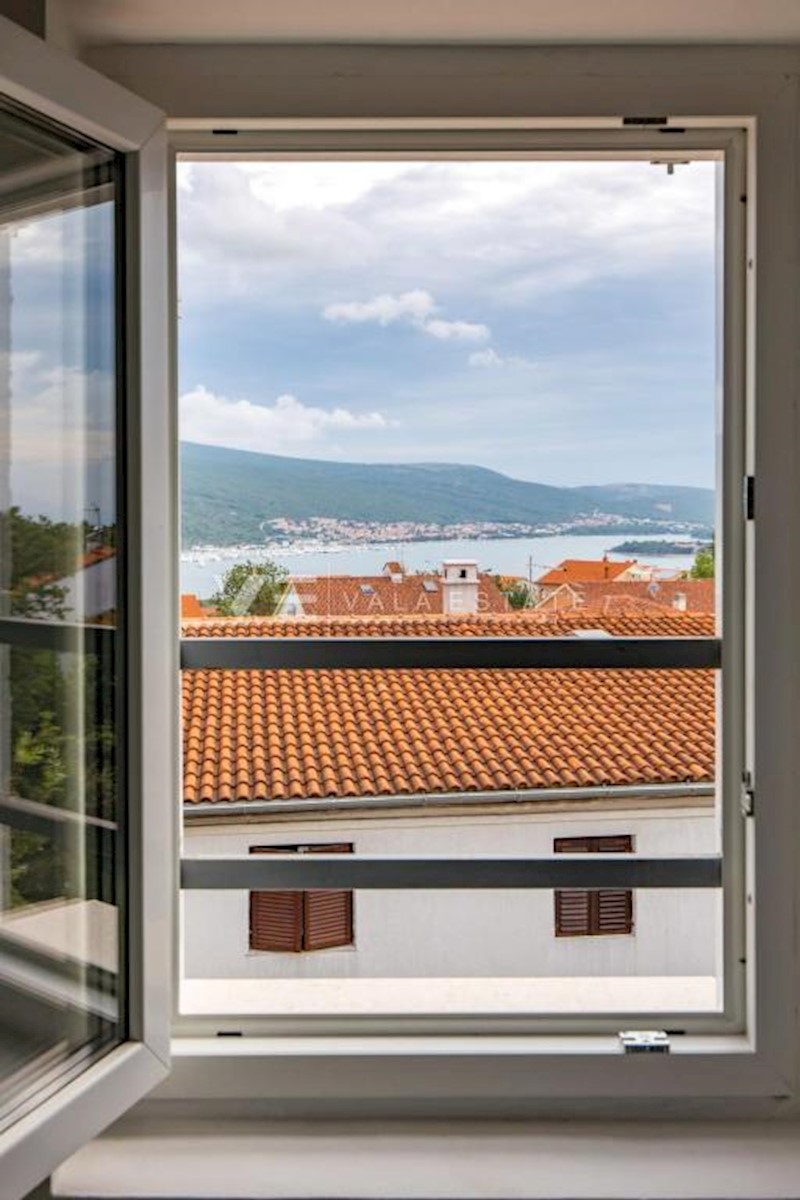 CASA INDIPENDENTE CON PISCINA IN POSIZIONE TRANQUILLA