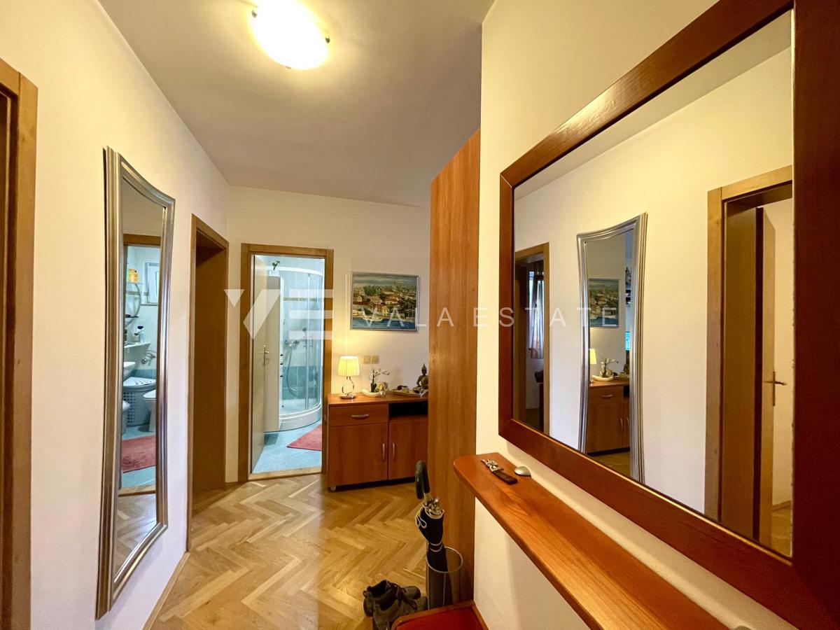 APPARTAMENTO AL PIANO TERRA VICINO ALLA SPIAGGIA CON GIARDINO PRIVATO