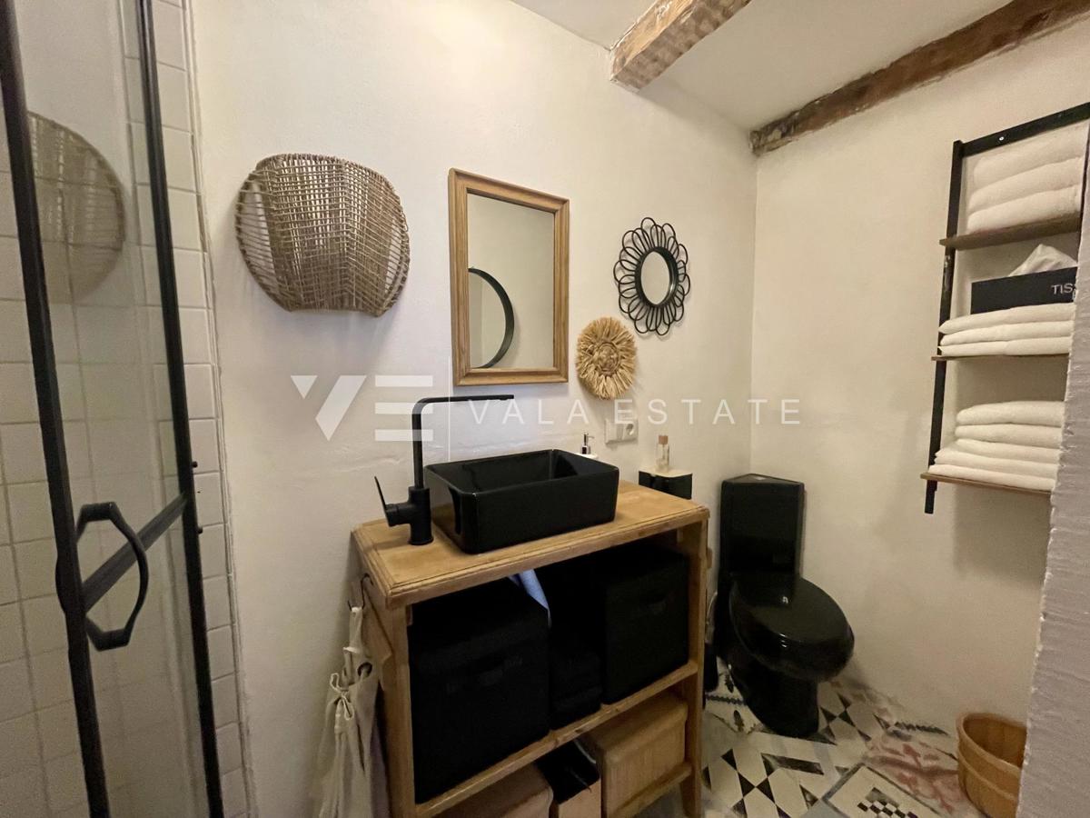 CASA IN PIETRA RISTRUTTURATA NEL CENTRO STORICO
