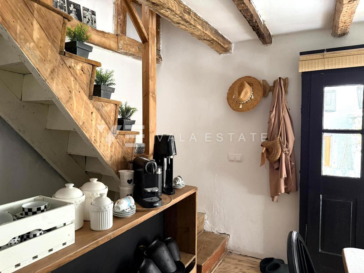 CASA IN PIETRA RISTRUTTURATA NEL CENTRO STORICO