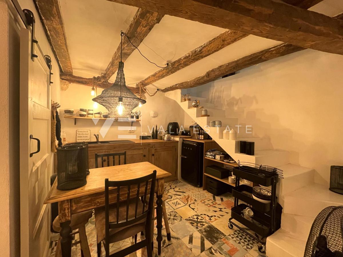 CASA IN PIETRA RISTRUTTURATA NEL CENTRO STORICO