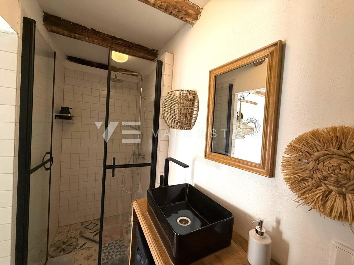 CASA IN PIETRA RISTRUTTURATA NEL CENTRO STORICO