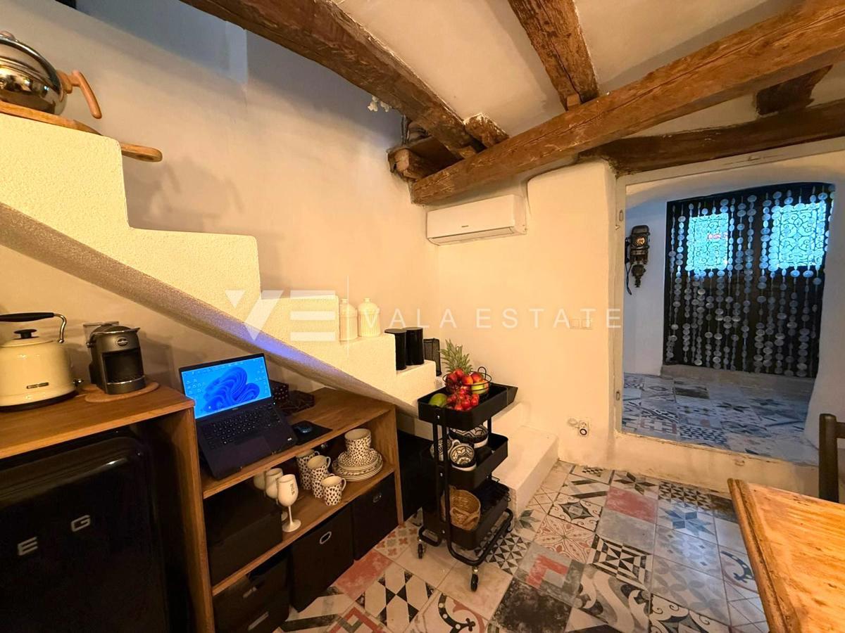 CASA IN PIETRA RISTRUTTURATA NEL CENTRO STORICO