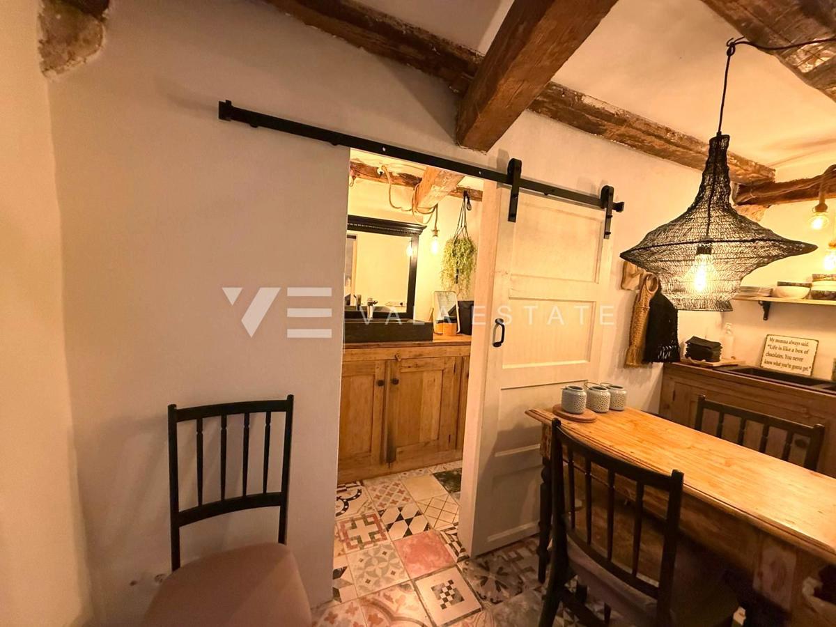 CASA IN PIETRA RISTRUTTURATA NEL CENTRO STORICO