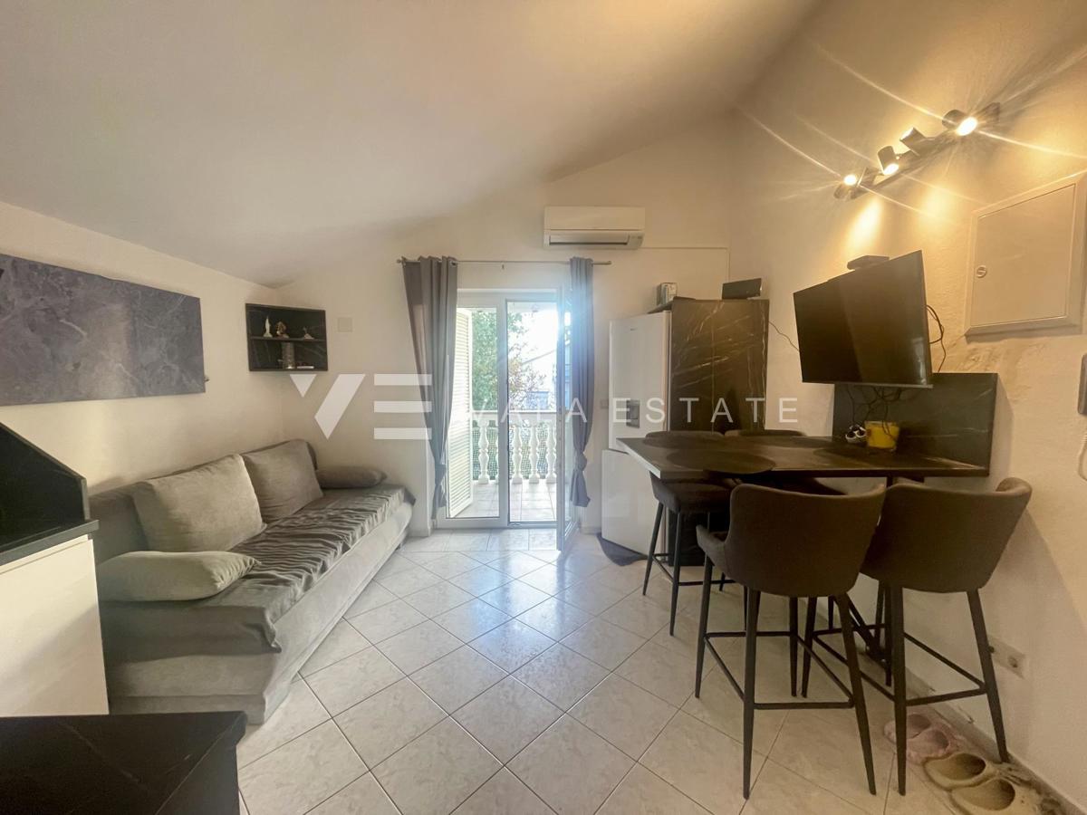 APPARTAMENTO CON UNA CAMERA DA LETTO VICINO A SPIAGGE BELLISSIME