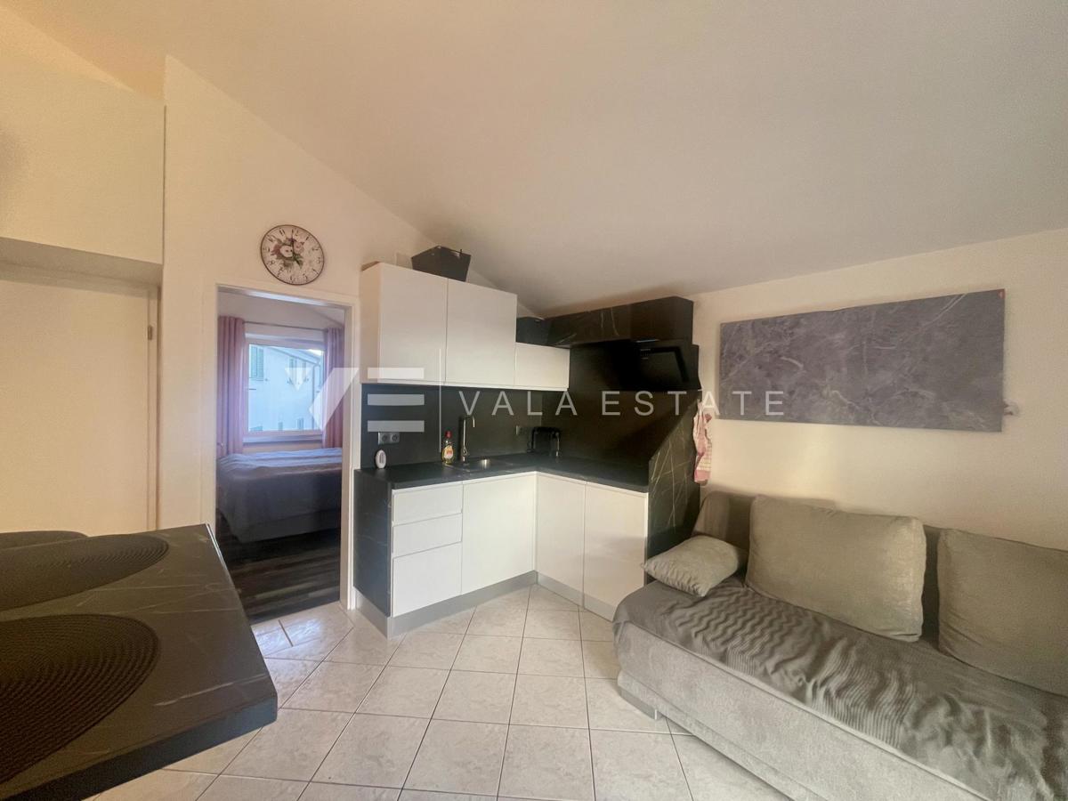 APPARTAMENTO CON UNA CAMERA DA LETTO VICINO A SPIAGGE BELLISSIME