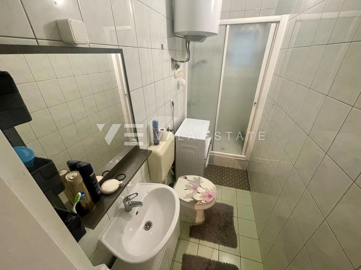 APPARTAMENTO CON UNA CAMERA DA LETTO VICINO A SPIAGGE BELLISSIME