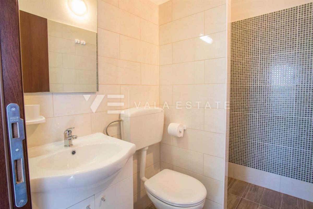 CASA DOPPIA CON PISCINA E VISTA MARE