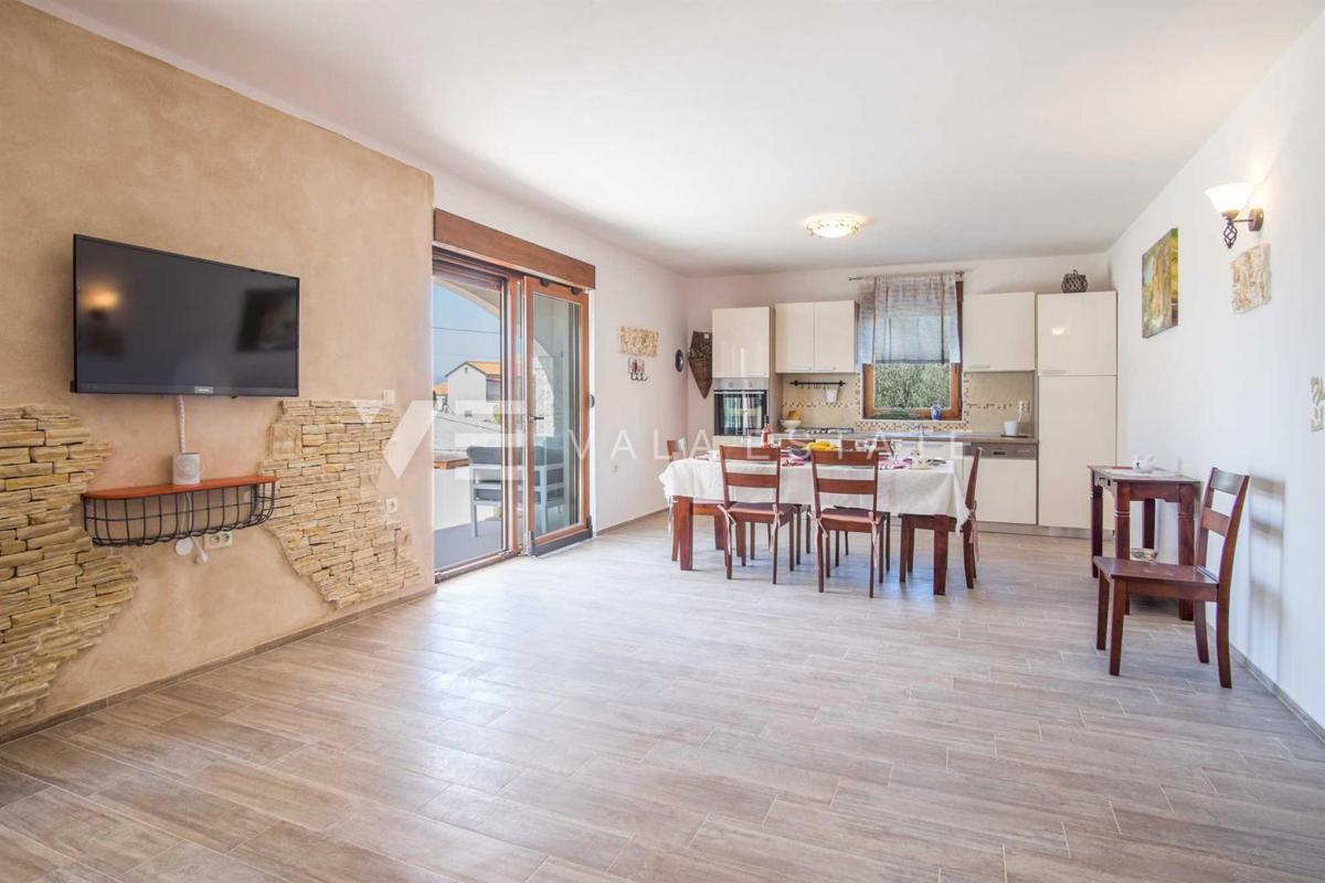 CASA DOPPIA CON PISCINA E VISTA MARE