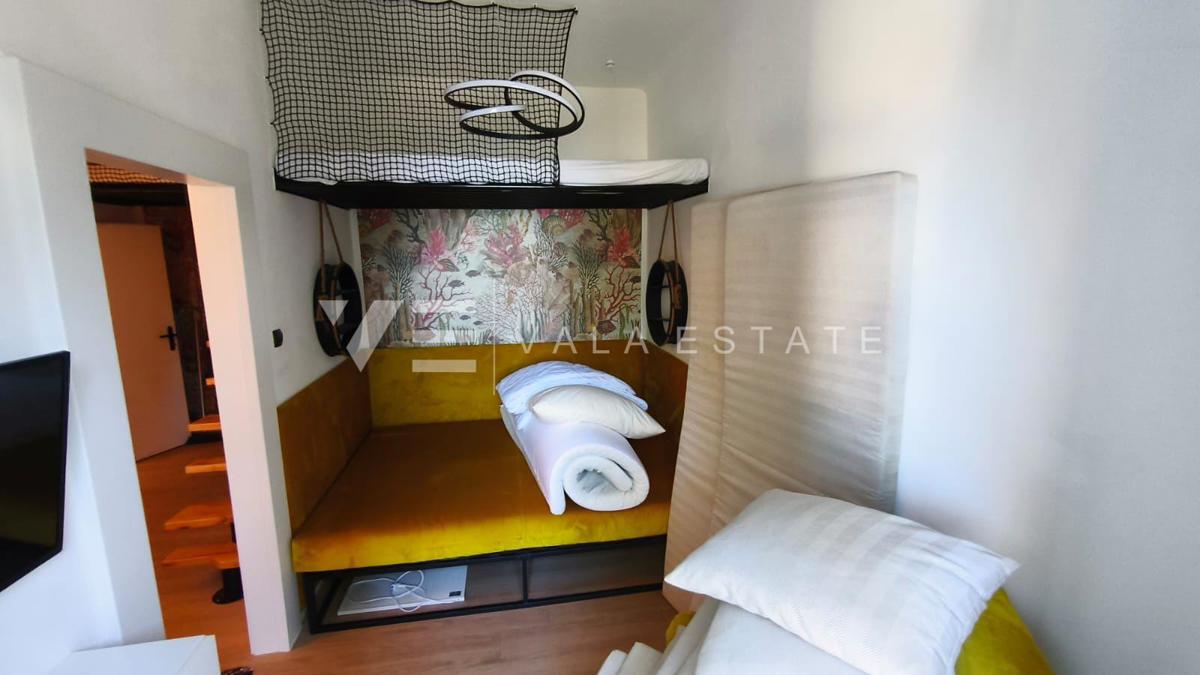 APPARTAMENTO NEL CENTRO DI MALINSKA A SOLI 60 M DALLA SPIAGGIA