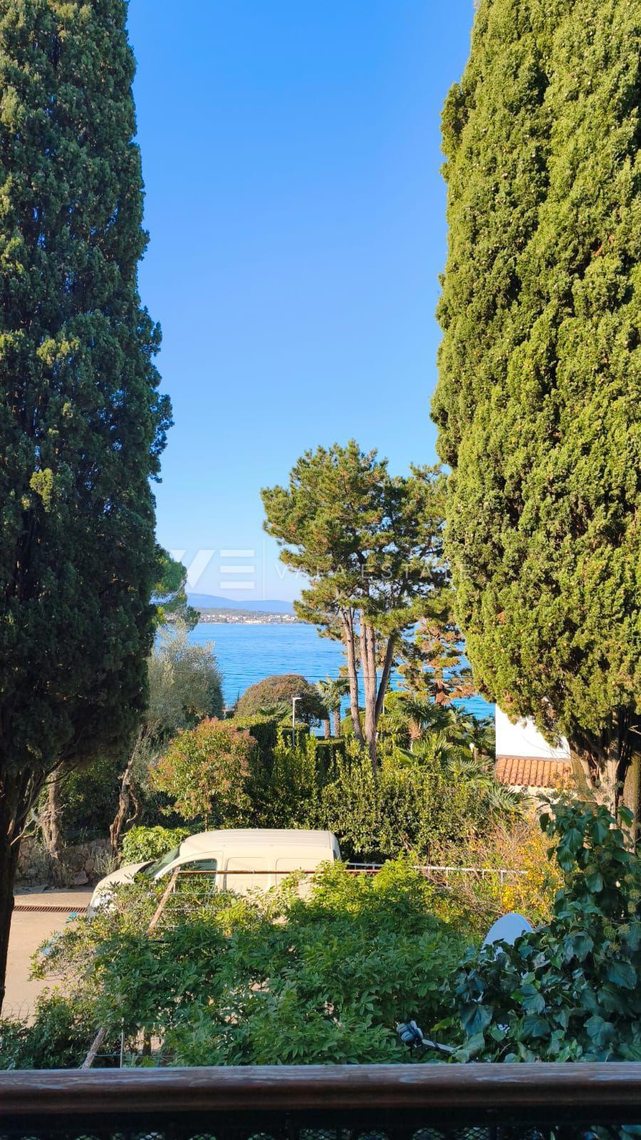 APPARTAMENTO NEL CENTRO DI MALINSKA A SOLI 60 M DALLA SPIAGGIA