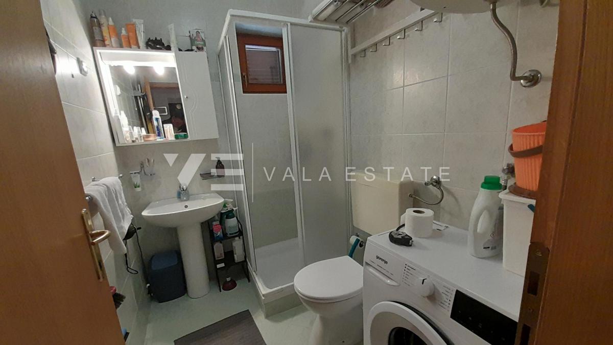 APPARTAMENTO SU DUE PIANI CON VISTA MARE