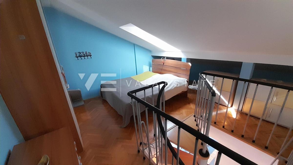 APPARTAMENTO SU DUE PIANI CON VISTA MARE