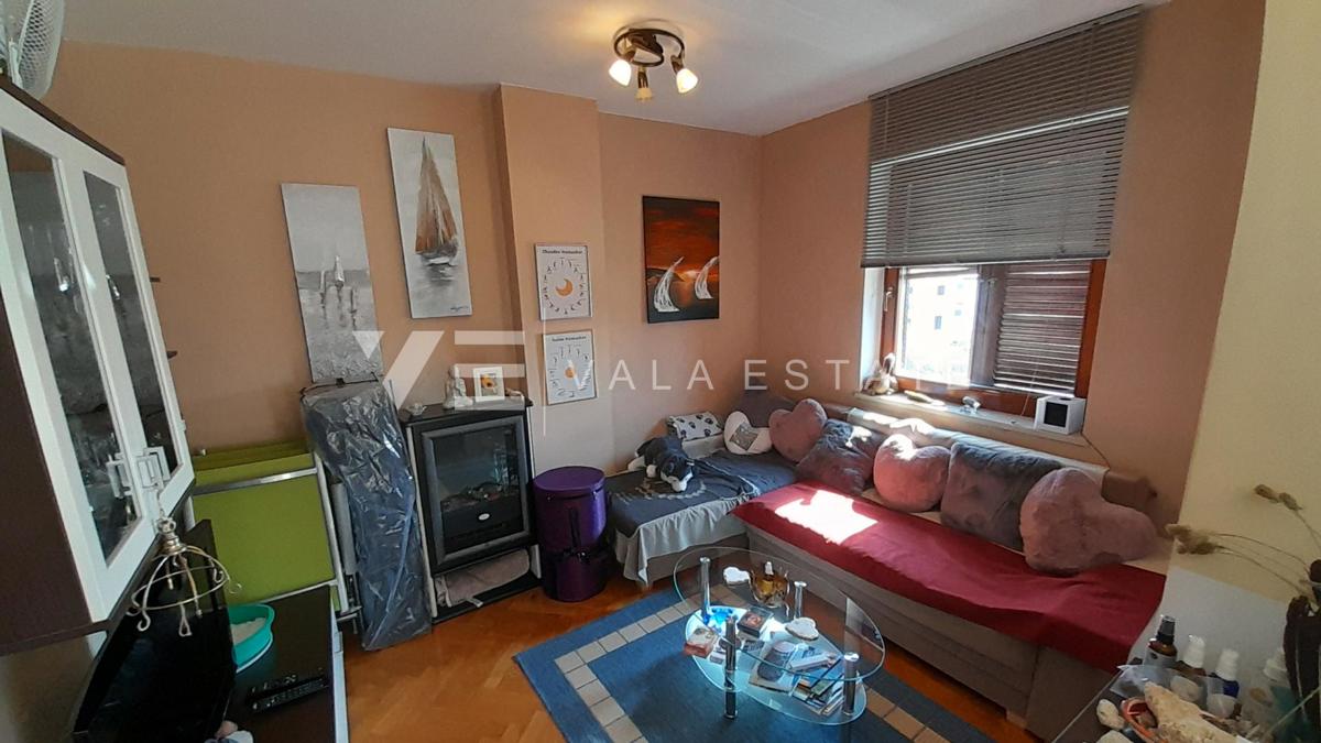 APPARTAMENTO SU DUE PIANI CON VISTA MARE