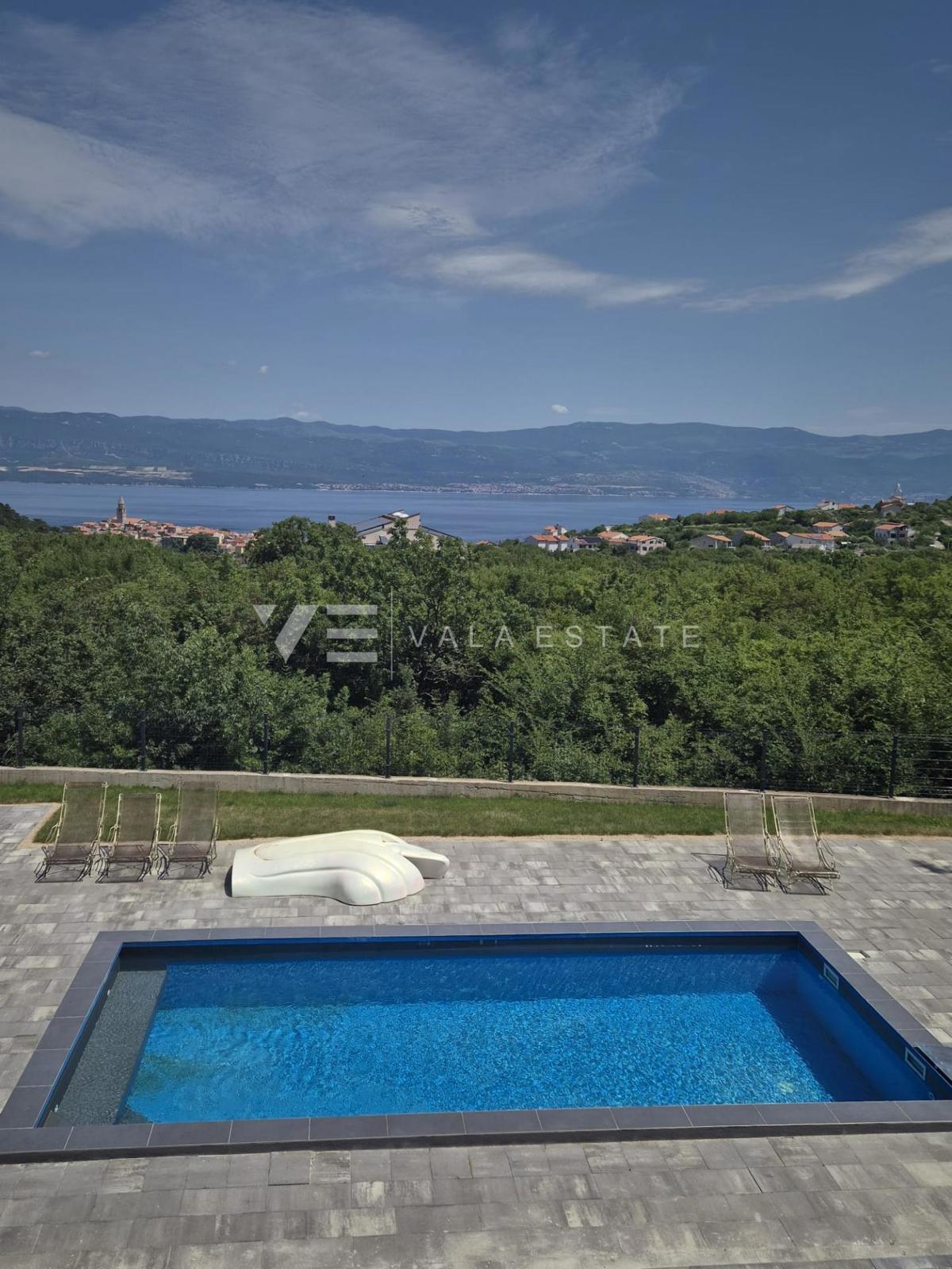 NUOVA CASA INDIPENDENTE CON PISCINA E VISTA MARE